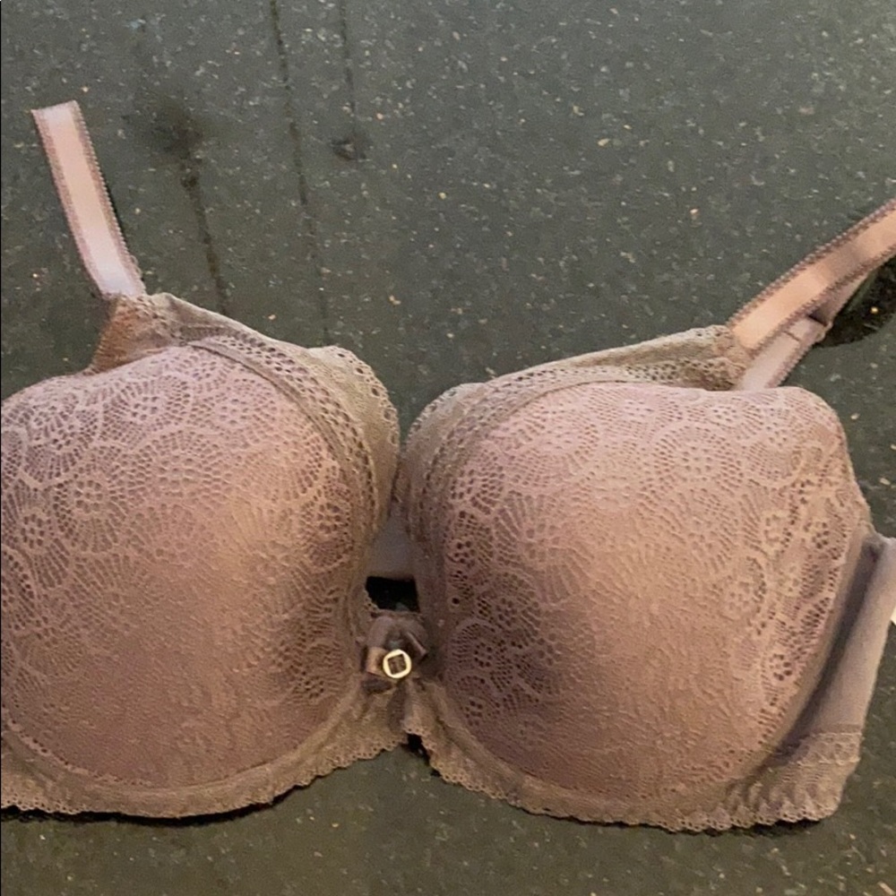 Chantelle bra